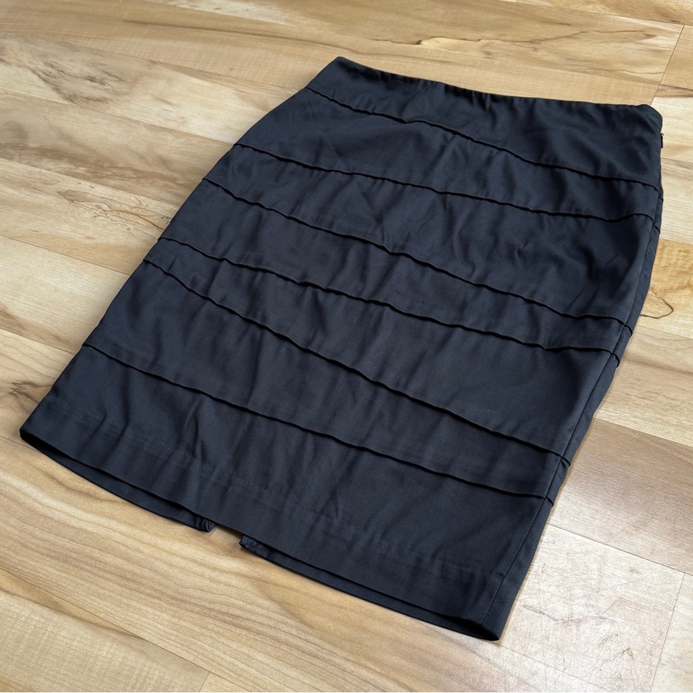 White House Black Market Black Ruched Pencil Skirt